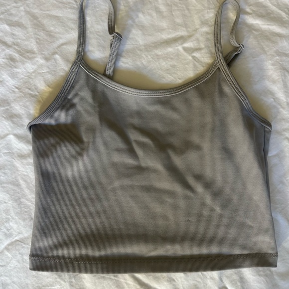 Gray Ribbed Crop Top - Picture 6 of 8